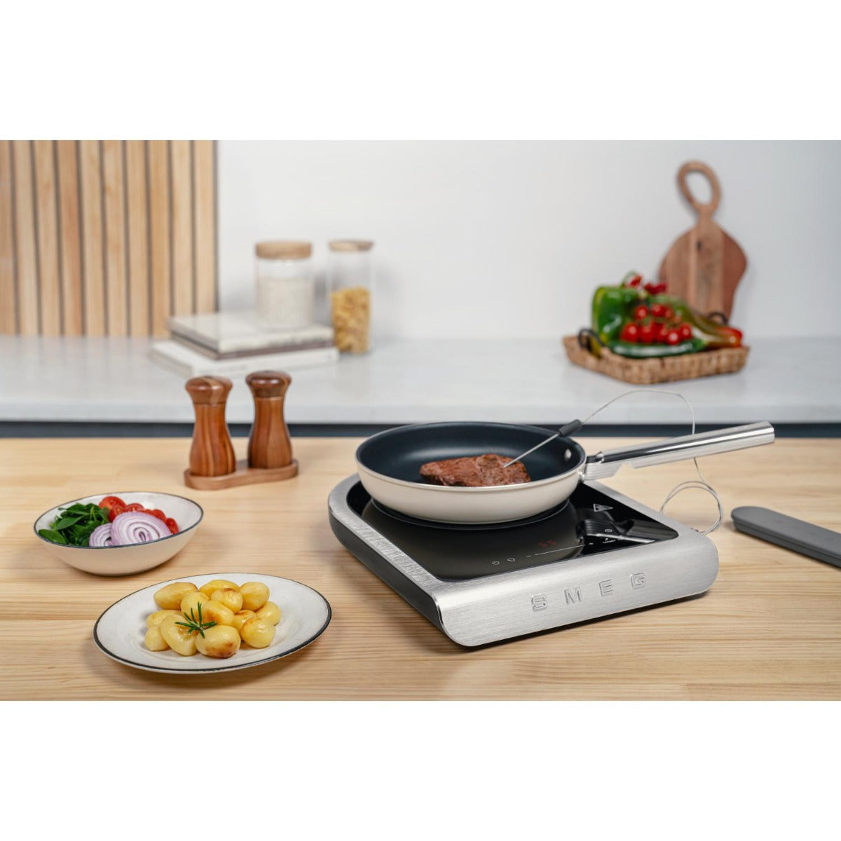 Smeg - Portable Induction Cooktop - Matte Black - Wholesales Supply