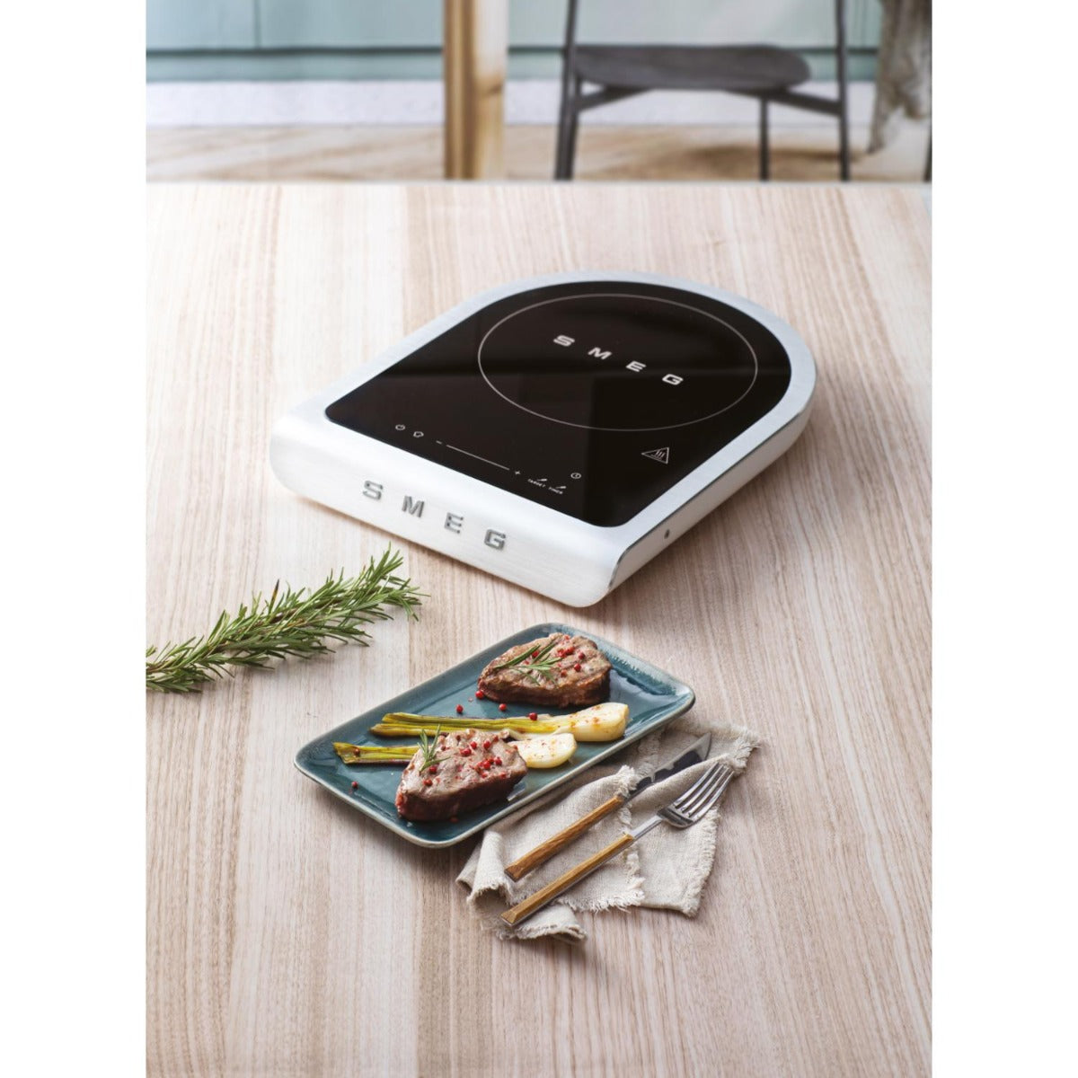 Smeg - Portable Induction Cooktop - Matte White - Wholesales Supply