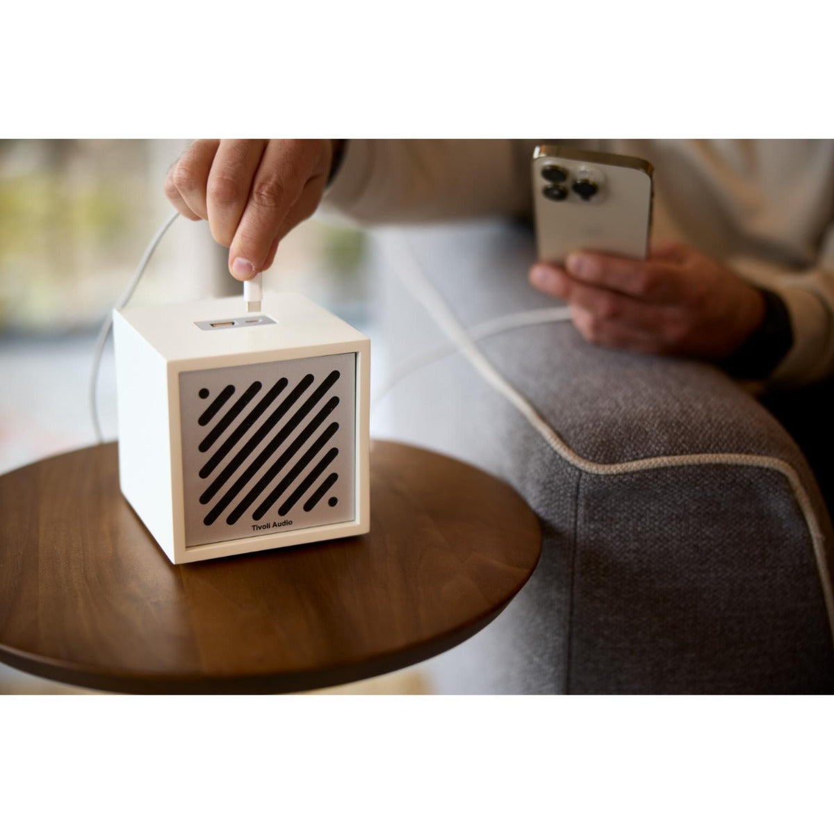 Tivoli - Boutique BT Speaker with fast charging - White - Wholesales Supply