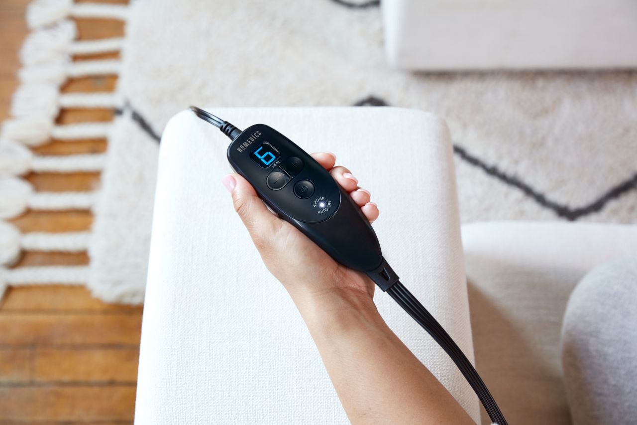 Homedics - Weighted Gel heating pad with InstaHeat & Cold Therapy
