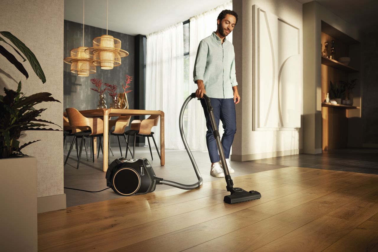 Miele - Boost CX1 Cat & DogBagless vac -  11640600