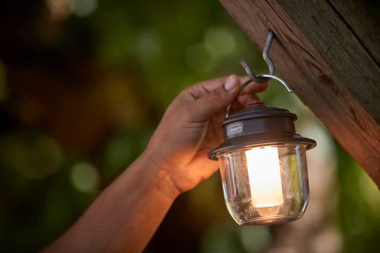 Coleman - Classic Rechargeable 400 Lumens LED Lantern