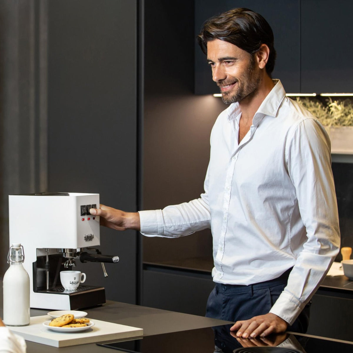 Gaggia - Classic E24 Manual Coffee Machine - White
