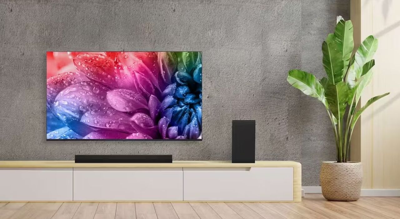 LG 2.1CH 300W DOLBY DIGITAL SOUNDBAR (2024)