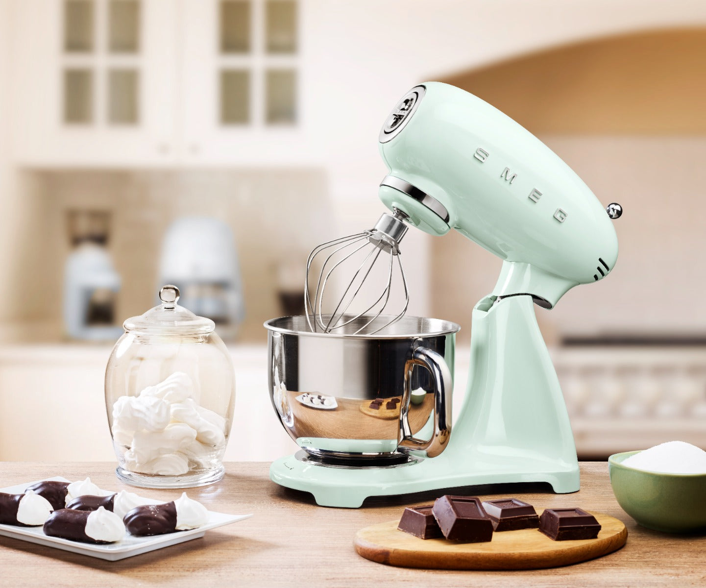 Smeg - 50's Retro Style Aesthetic Full Colour Stand Mixer - Pastel Green