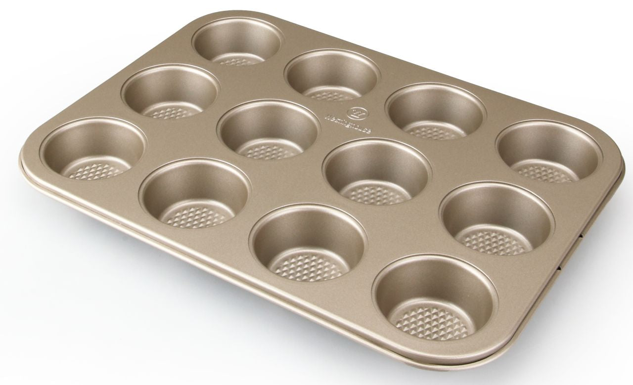 Westinghouse - Baking Set - Gold, 9.5" Sq cake pan, 12 cup muffin pan, 15.5" Rect pan