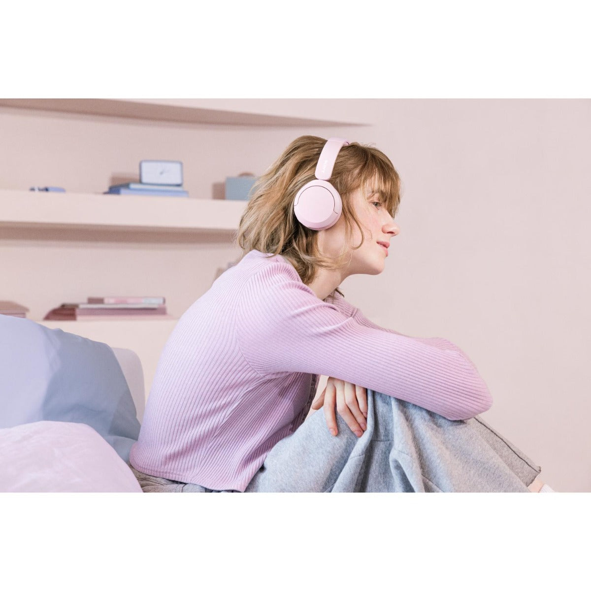 Sony - Wireless on Ear Headphones - Pink
