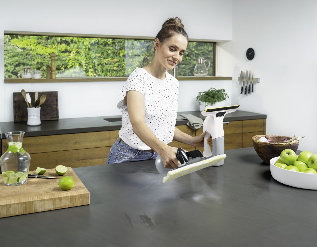 Karcher - WV 6 Plus Window Handheld Vacuum Cleaner - White